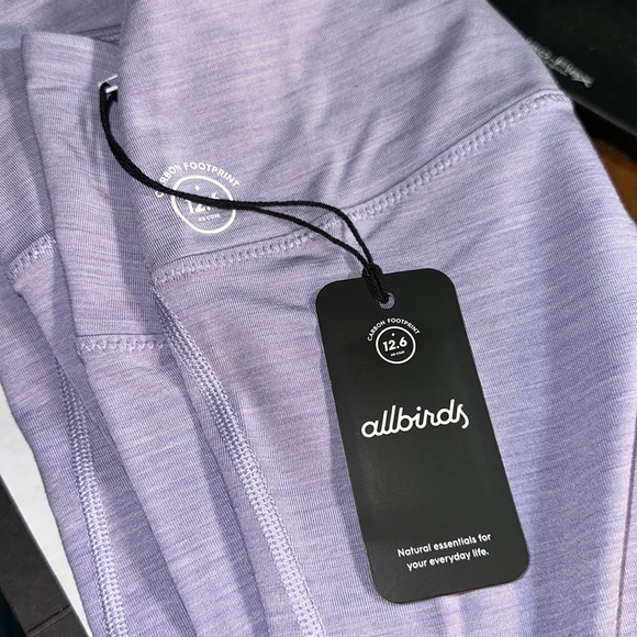 Allbirds .. NWT
NATURAL FLOW LEGGING - PURPLE HUSH - Picture 4 of 4